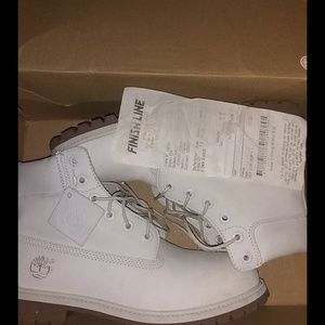 White Timberlands (size 7.0) 6 INCH CLASSIC